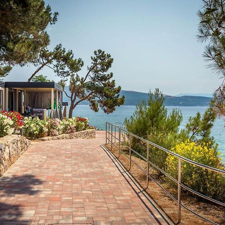 Valamar Camping Jezevac Крк Екстер'єр фото